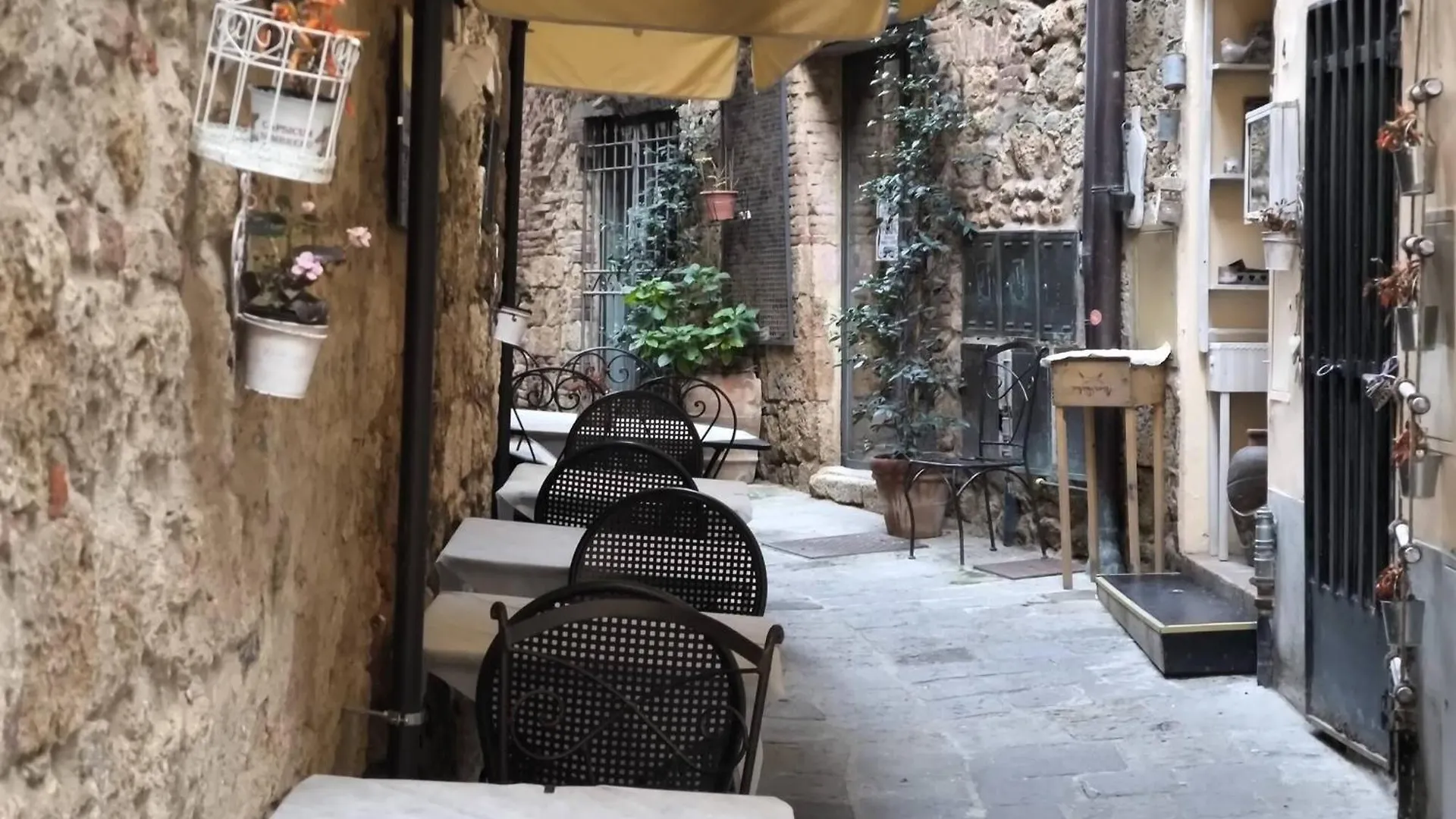 Kira Apartment Bike Friendly Massa Marittima Italy